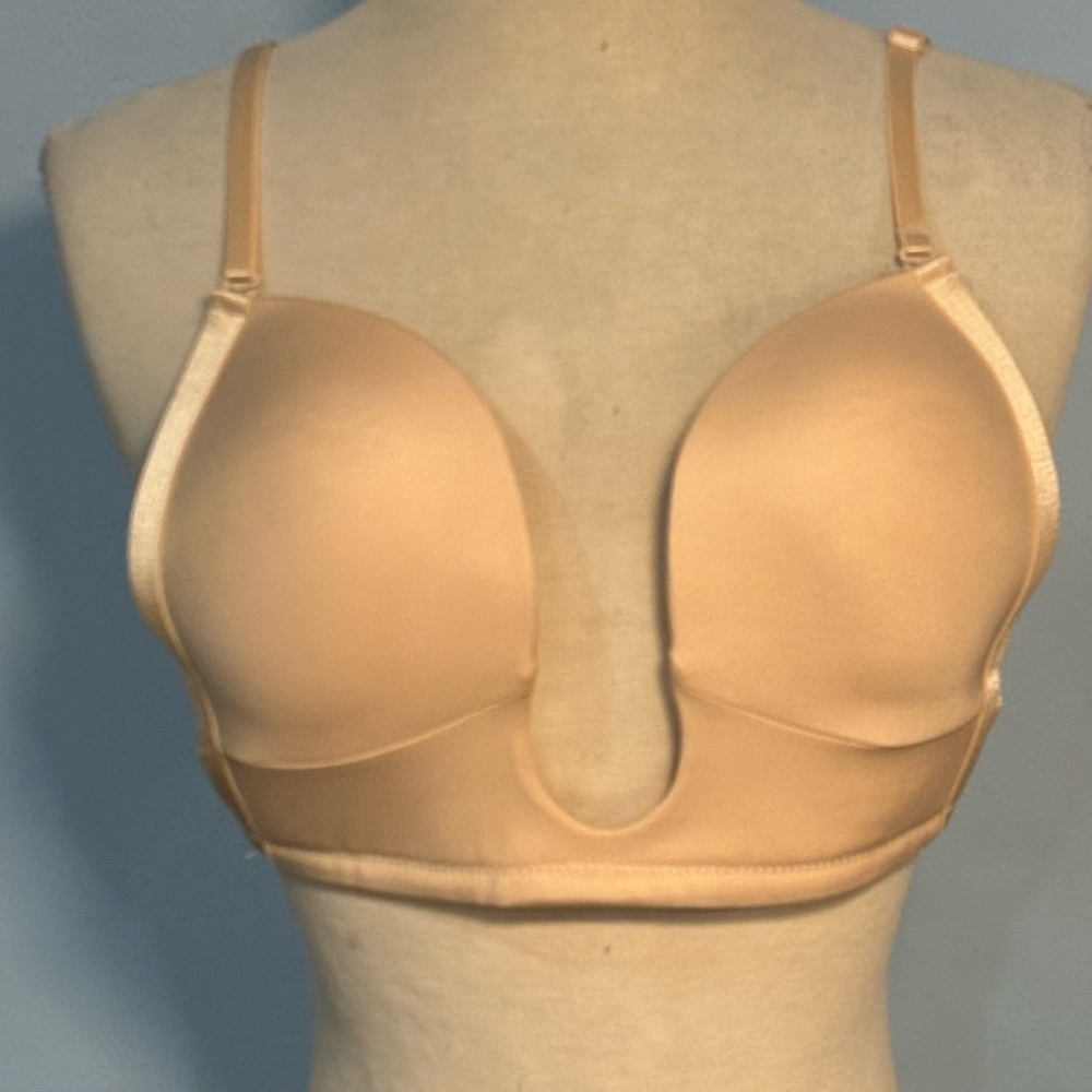 Venus Nude Cupid U Plunge Bra